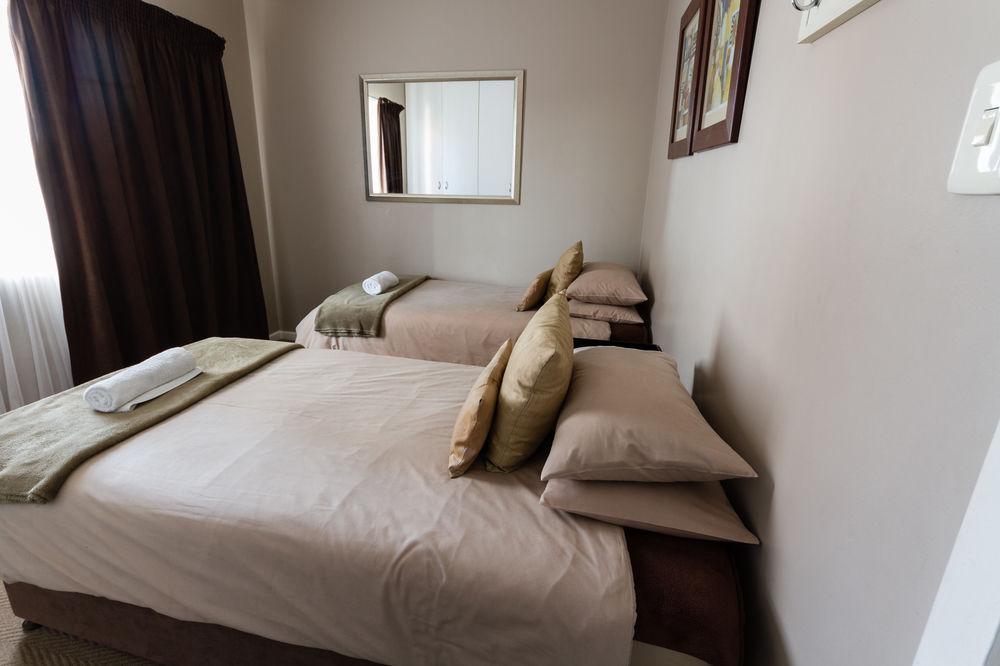The Blue Lotus Guest House Port Elizabeth Exteriör bild