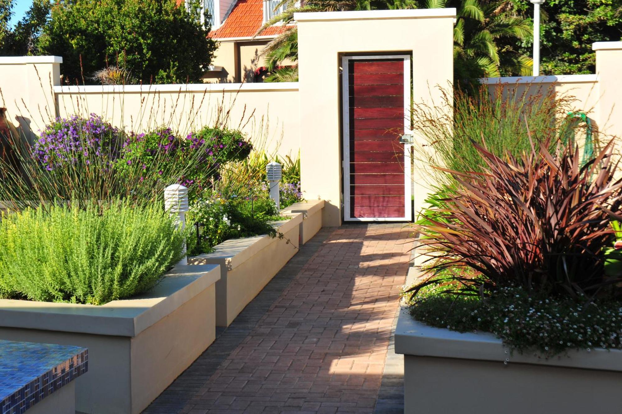 The Blue Lotus Guest House Port Elizabeth Exteriör bild